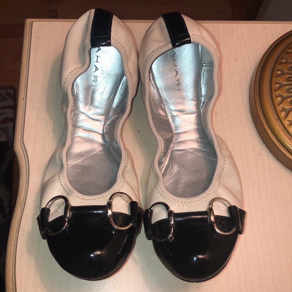 Tahari Gustave Flats